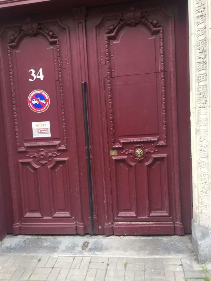 Appart République parking privé gratuit Lille Extérieur photo