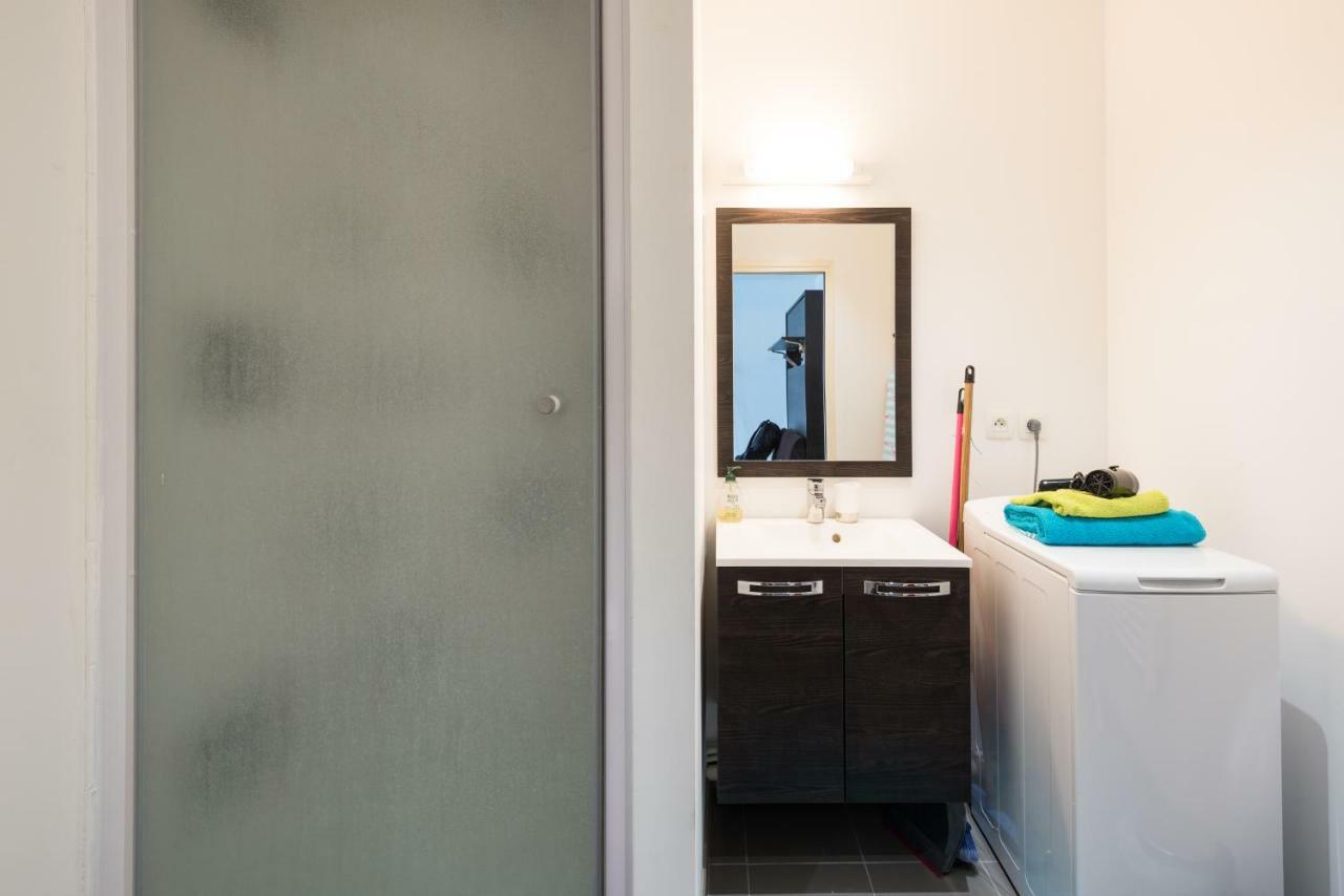 Appart République parking privé gratuit Lille Extérieur photo